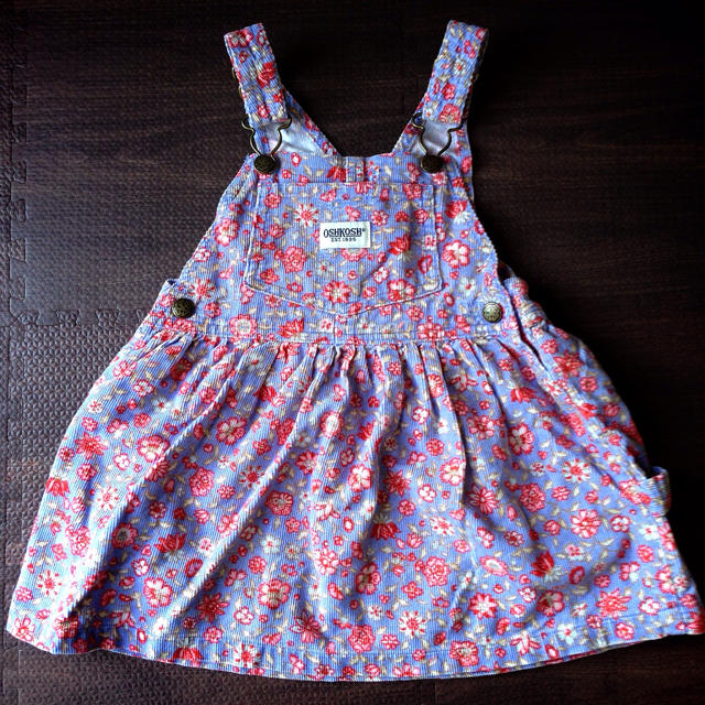 OshKosh(オシュコシュ)のOSHKOSH 花柄ワンピース 90 キッズ/ベビー/マタニティのキッズ服女の子用(90cm~)(その他)の商品写真