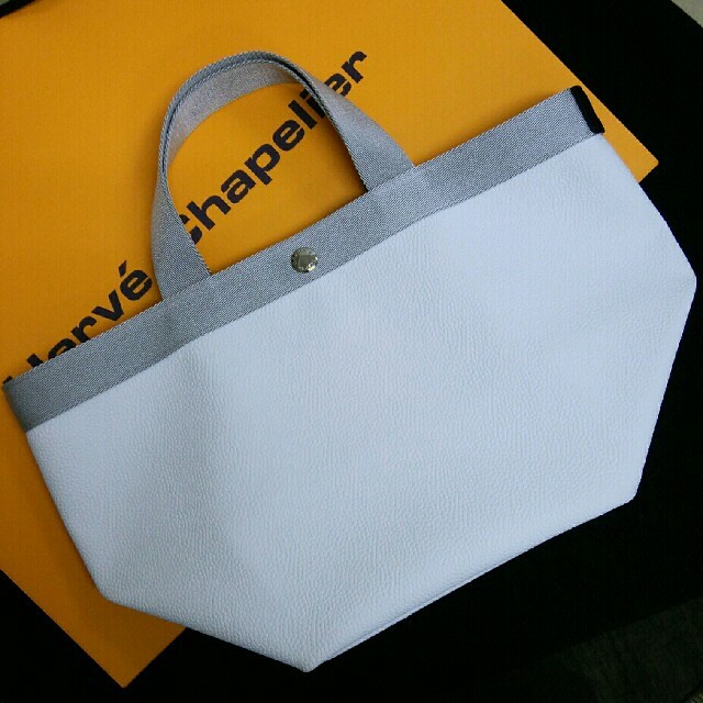 全ての Herve Chapelier - エルベシャプリエ707GPブラン×シルバー トートバッグ 全ての Herve Chapelier - エルベシャプリエ707GPブラン×シルバー トートバッグ