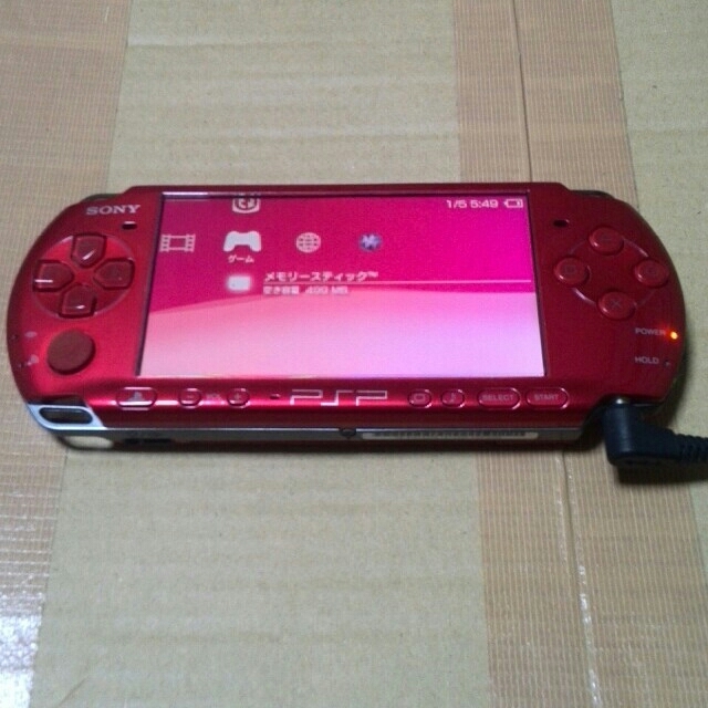 PlayStation Portable(プレイステーションポータブル)のPSP-3000 RADIANT RED エンタメ/ホビーのゲームソフト/ゲーム機本体(携帯用ゲーム機本体)の商品写真