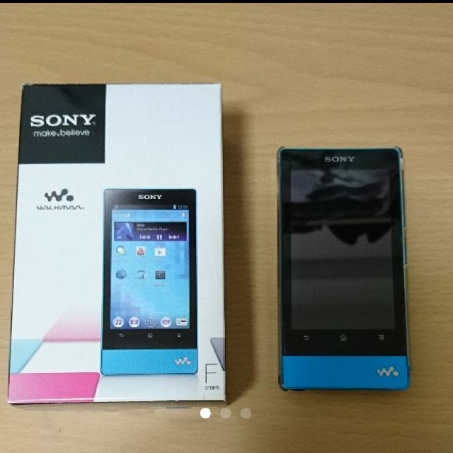 WALKMAN(ウォークマン)のSONY WALKMAN NW-F805 スマホ/家電/カメラのオーディオ機器(ポータブルプレーヤー)の商品写真