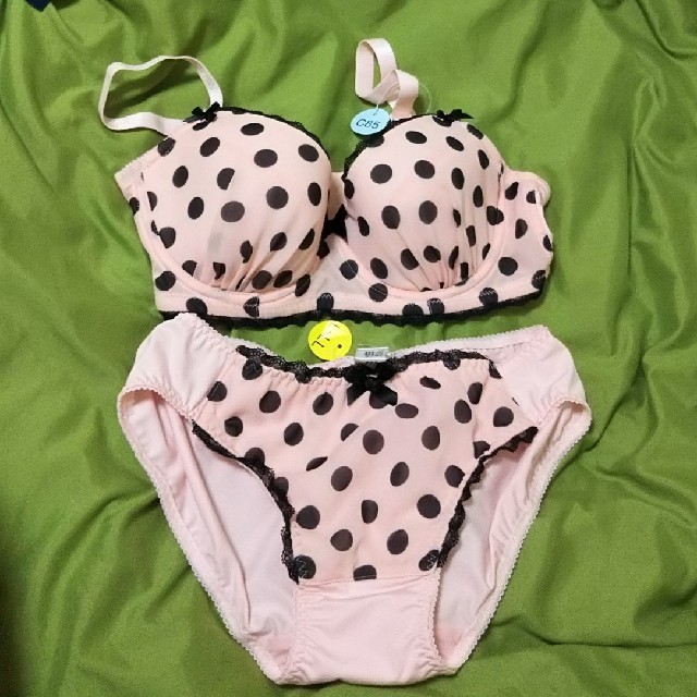 ピンク水玉ブラジャー&ショーツセットの通販 by Amy's Room|ラクマ ピンク水玉ブラジャー&ショーツセットの通販 by Amy's Room|ラクマ