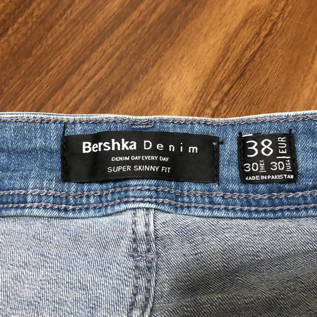 Bershka(ベルシュカ)のベルシュカ スーパースキニーデニム US30 メンズのパンツ(デニム/ジーンズ)の商品写真