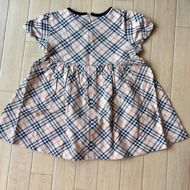 BURBERRY(バーバリー)の《yabe様専用》美品♡バーバリー BURBERRY 半袖 ワンピース 90cm キッズ/ベビー/マタニティのキッズ服女の子用(90cm~)(ワンピース)の商品写真