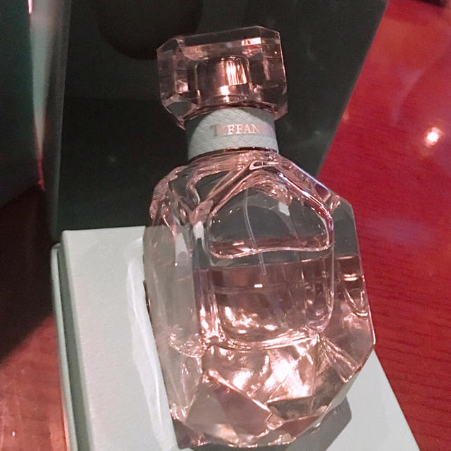 Tiffany & Co.(ティファニー)のTiffany オードパルファム 新品 30ml コスメ/美容の香水(香水(女性用))の商品写真