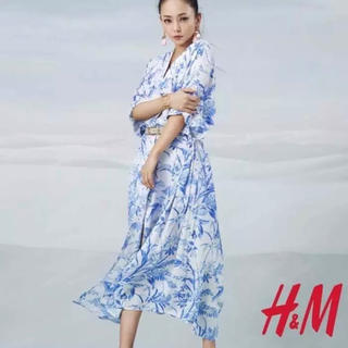 エイチアンドエム(H&M)の号外付き！安室奈美恵 H&M フラワーワンピース 34 新品タグ付き(ロングワンピース/マキシワンピース)