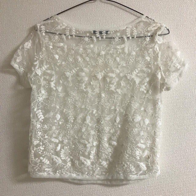 Bershka(ベルシュカ)の総レーストップス レディースのトップス(Tシャツ(半袖/袖なし))の商品写真