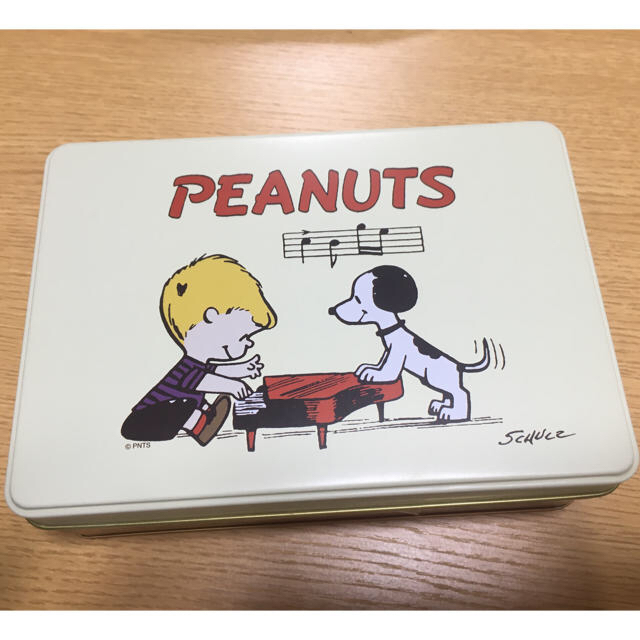 Peanuts スヌーピー ミュージアム 缶入バタークッキーの通販 By Ribbon98 S Shop ピーナッツならラクマ