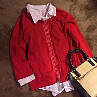 ローラアシュレイ(LAURA ASHLEY)のカーディガン♥️レッド♥️(カーディガン)