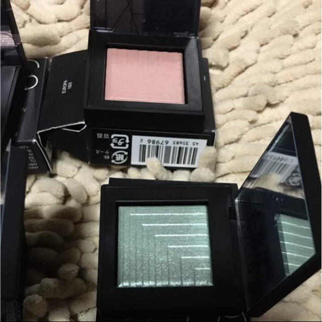 NARS(ナーズ)のさなちゃん様 専用 デュアルインテンシティー アイシャドウ10色セット限定1色 コスメ/美容のベースメイク/化粧品(アイシャドウ)の商品写真