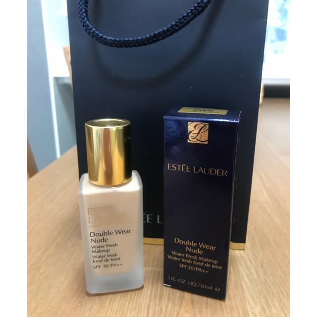 Estee Lauder(エスティローダー)のエスティローダー ダブルウェアヌードウォーターフレッシュメイクアップ コスメ/美容のベースメイク/化粧品(ファンデーション)の商品写真