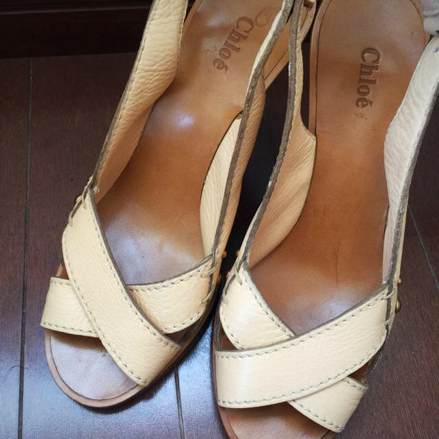 Chloe(クロエ)のChloe クロエ⭐️ベージュ レザーストラップ サンダル 37 24cm レディースの靴/シューズ(サンダル)の商品写真