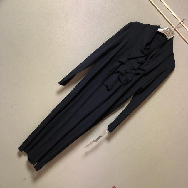 Yohji Yamamoto(ヨウジヤマモト)の今だけセール😏ヨージヤマモト好きに新品タグ付黒ロングワンピース 上質薄手ウール レディースのワンピース(ロングワンピース/マキシワンピース)の商品写真