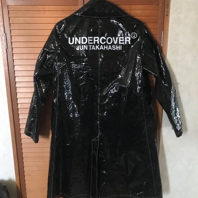 UNDERCOVER(アンダーカバー)のUNDERCOVER ビニールコート メンズのジャケット/アウター(トレンチコート)の商品写真