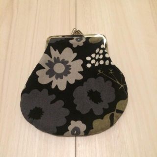 マリメッコ(marimekko)のマリメッコ がま口 ポーチ(ポーチ)