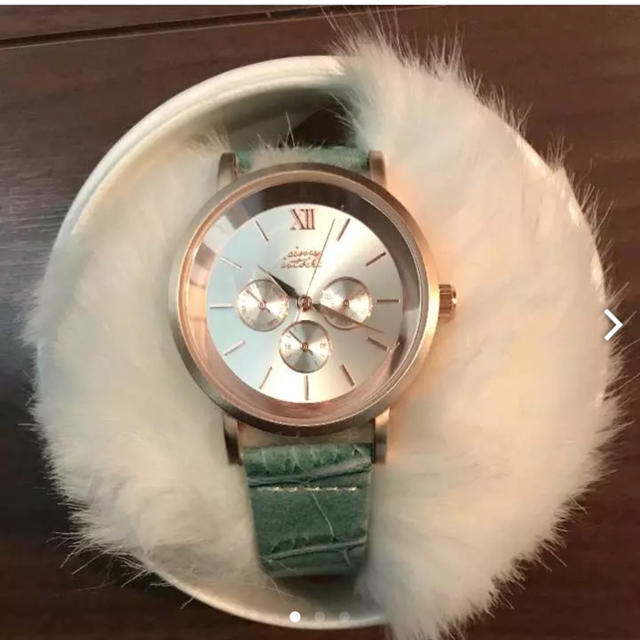 eimy istoire(エイミーイストワール)のMAR ILYN様専用エイミーイストワール  時計 限定色 レディースのファッション小物(腕時計)の商品写真