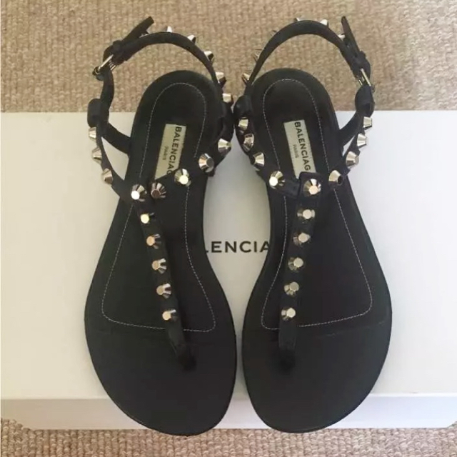 BALENCIAGA トングサンダル37-