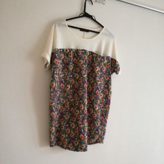 チャオパニック(Ciaopanic)の花柄シャツ　チャオパニック　長め丈(Tシャツ(半袖/袖なし))