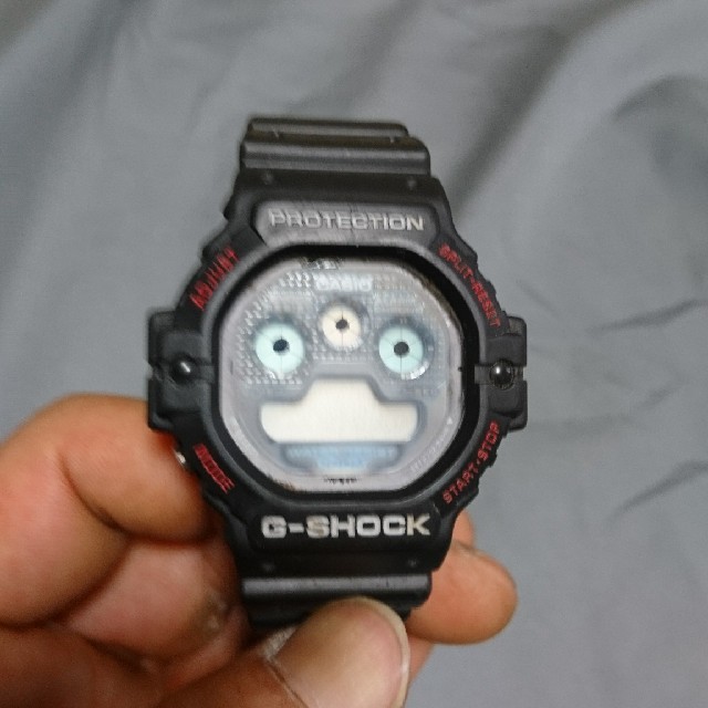 G-SHOCK   古   電池切れ メンズの時計(腕時計(デジタル))の商品写真