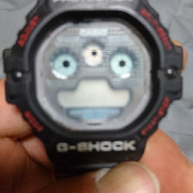 G-SHOCK   古   電池切れ メンズの時計(腕時計(デジタル))の商品写真