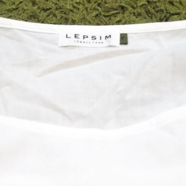 LEPSIM(レプシィム)のLEPSIM  刺繍が可愛いカットソー☺️ レディースのトップス(カットソー(長袖/七分))の商品写真