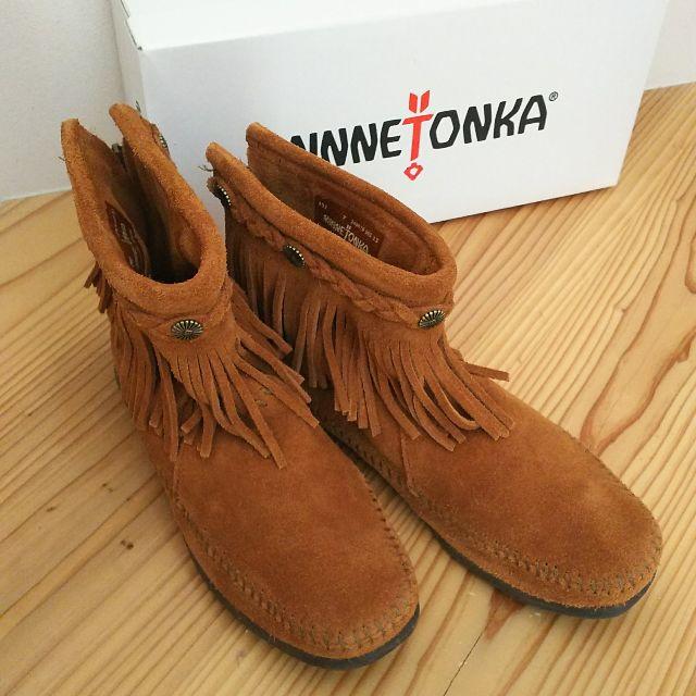 Minnetonka(ミネトンカ)のミネトンカバックジップブーツ レディースの靴/シューズ(ブーツ)の商品写真
