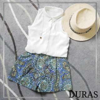 デュラス(DURAS)の!!お値下げ!!【美品】DURAS ペイズリー柄 ショートパンツ(ショートパンツ)