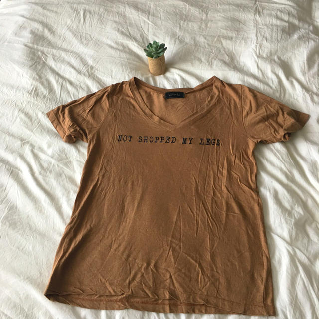 SeaRoomlynn(シールームリン)のシールームリンVネックTシャツ レディースのトップス(Tシャツ(半袖/袖なし))の商品写真