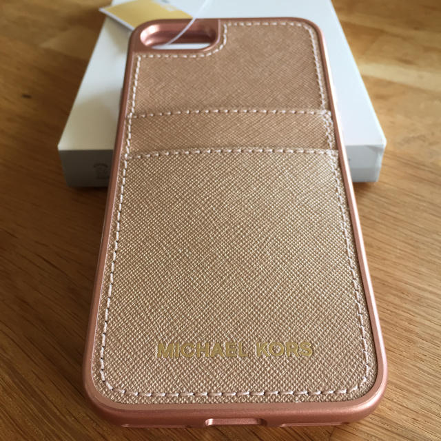 Michael Kors(マイケルコース)のMICHAEL KORS iPhone 7/8 ケース カードポケット付 ローズ スマホ/家電/カメラのスマホアクセサリー(iPhoneケース)の商品写真