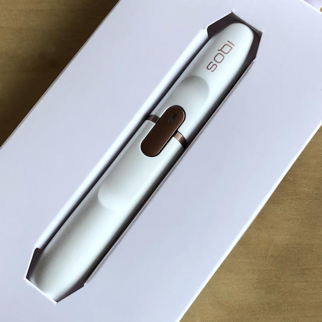 IQOS(アイコス)の動作確認のみ■美品 アイコス IQOS 2.4Plus ホルダー ホワイト メンズのファッション小物(タバコグッズ)の商品写真