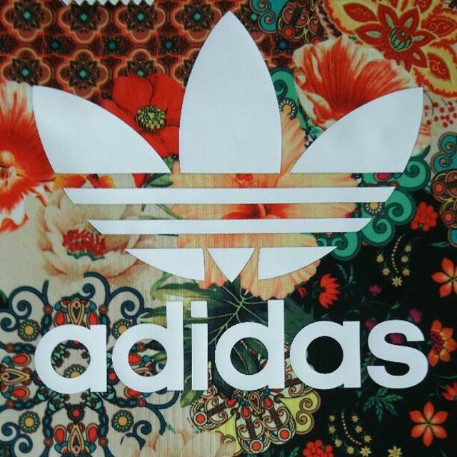 adidas(アディダス)の新品タグ付き　正規店購入　Adidas　アディダス　ファームデザイ　トートバック レディースのバッグ(トートバッグ)の商品写真