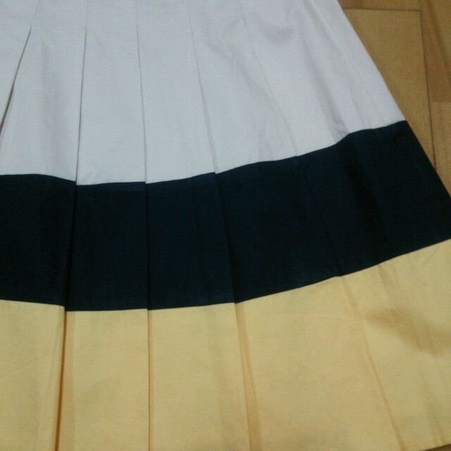ef-de(エフデ)のエフデのプリーツスカート レディースのスカート(ひざ丈スカート)の商品写真