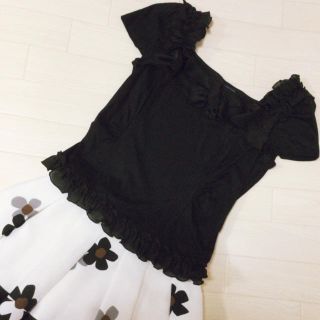 エムズグレイシー(M'S GRACY)のエムズグレイシー♡フリルトップス(カットソー(半袖/袖なし))