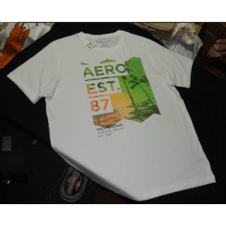 エアロポステール(AEROPOSTALE)のエアロポステール★グラフィックプリント半袖Ｔシャツ/白　新品半額(Tシャツ/カットソー(半袖/袖なし))