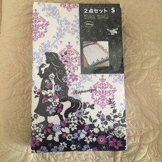 Disney 新品 ラプンツェル 布団カバー 2点セットの通販 By Sakura S Shop 新品や使用頻度の低い綺麗なお品を中心に出品中 ディズニーならラクマ