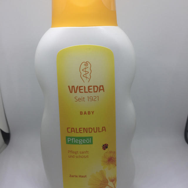 WELEDA(ヴェレダ)のヴェレダ カレンドラ ベビーオイル  200ml キッズ/ベビー/マタニティの洗浄/衛生用品(ベビーローション)の商品写真