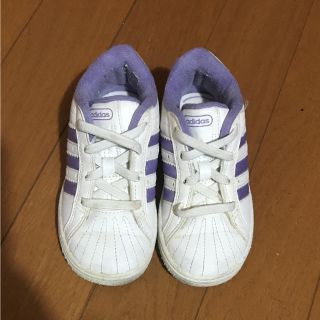 アディダス(adidas)のadidas kidsスニーカー 送料込にしました！(スニーカー)