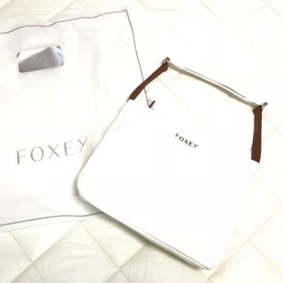 フォクシー(FOXEY)のFOXEY フォクシー★新品未使用 ノベルティ ロゴ トート キャンパス(ハンドバッグ)