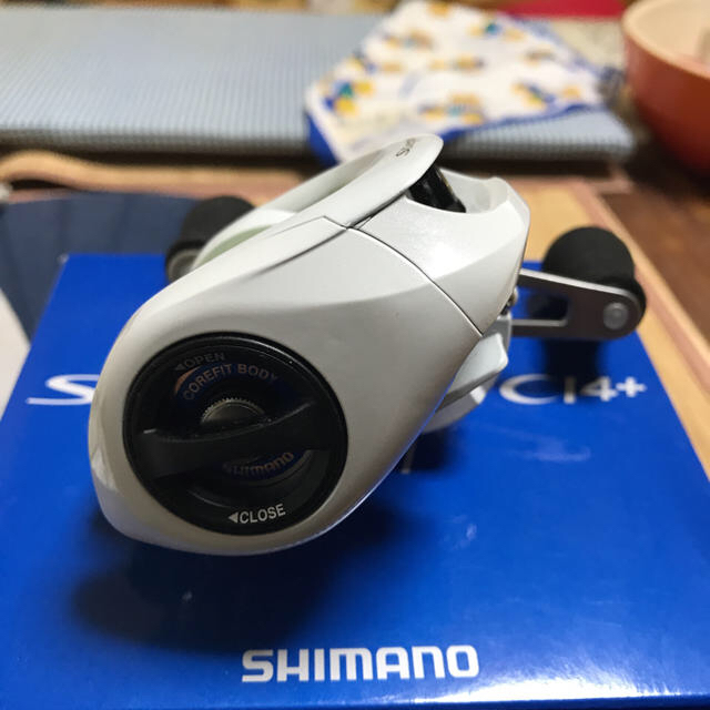 SHIMANO(シマノ)のSHIMANO ステファーノCI4+ 201（左巻き） スポーツ/アウトドアのフィッシング(リール)の商品写真