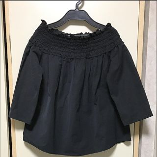 ダブルスタンダードクロージング(DOUBLE STANDARD CLOTHING)のダブスタ ／オフショルダートップス (シャツ/ブラウス(半袖/袖なし))