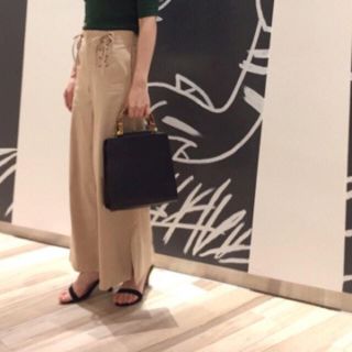 ザラ(ZARA)のZARA  レースアップ ワイドパンツ(カジュアルパンツ)