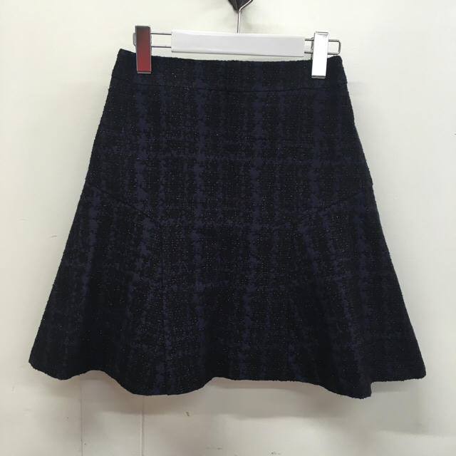 kumikyoku（組曲）(クミキョク)の2点セット 組曲 KUMIKYOKU ツイード フレアスカート レディースのスカート(ひざ丈スカート)の商品写真
