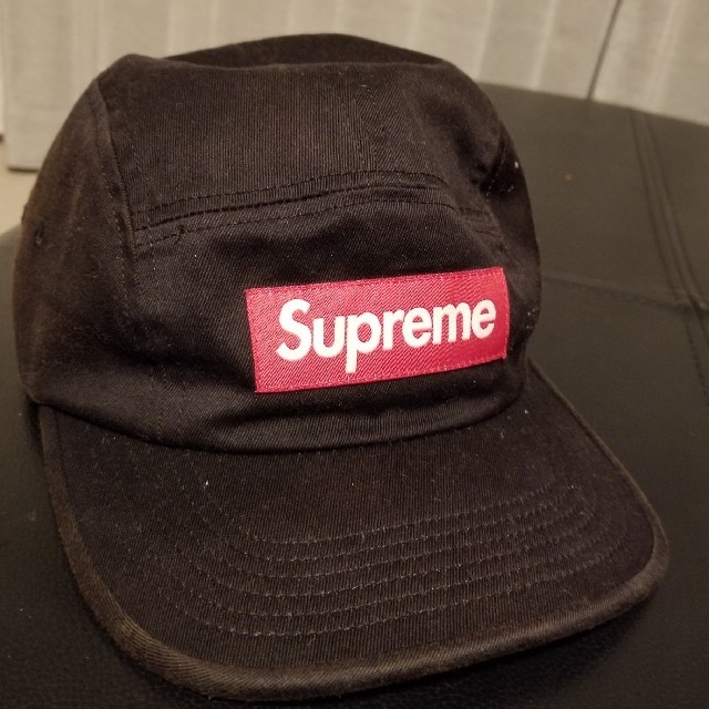 Supreme 黒に赤ラベルのサムネイル