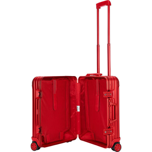 Supreme(シュプリーム)のSupreme RIMOWA 45L Red シュプリーム リモワ 赤 伊勢丹 メンズのバッグ(トラベルバッグ/スーツケース)の商品写真