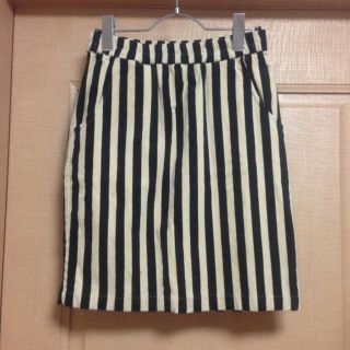 ドットアンドストライプスチャイルドウーマン(Dot&Stripes CHILDWOMAN)のコーデュロイ ボーダー(ひざ丈スカート)