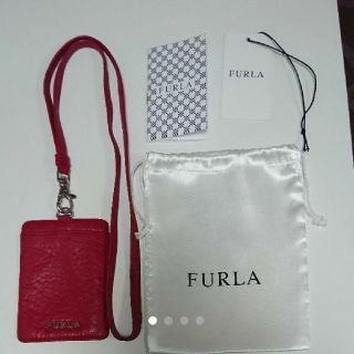 フルラ(Furla)のうずら様専用！ FURLA パスケース 定期入れ カーフレザー 本革 (名刺入れ/定期入れ)