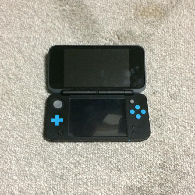 ニンテンドー2DS(ニンテンドー2DS)のニンテンドー2DS LL エンタメ/ホビーのゲームソフト/ゲーム機本体(携帯用ゲーム機本体)の商品写真