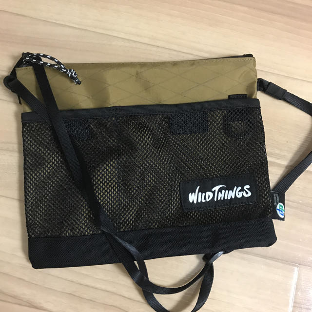 WILDTHINGS(ワイルドシングス)のワイルドシングス  サコッシュ ベージュ レディースのバッグ(ショルダーバッグ)の商品写真