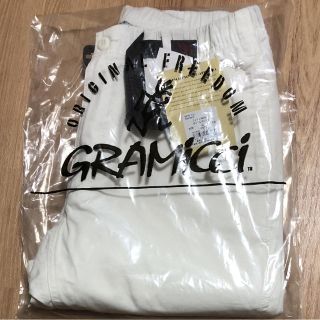 グラミチ(GRAMICCI)のGRAMiCCi men's M ナローパンツ 白 新品未使用(ワークパンツ/カーゴパンツ)