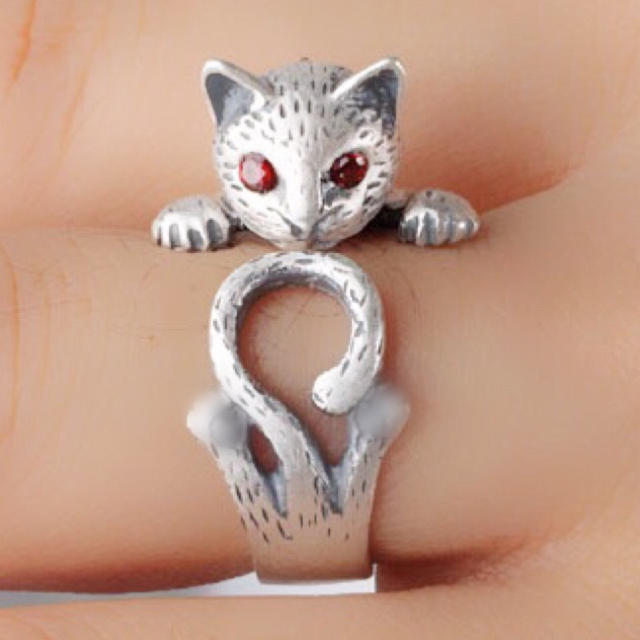 金運ＵＰ！高品質！重みあり！招き猫指輪　フリーサイズ レディースのアクセサリー(リング(指輪))の商品写真