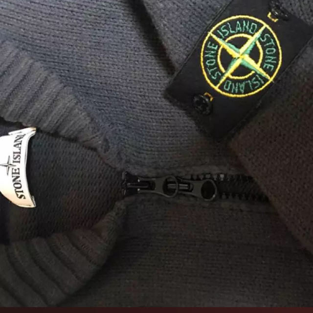 STONE ISLAND(ストーンアイランド)のストーンアイランド ジップアップ ニット カーディガン メンズのトップス(ニット/セーター)の商品写真